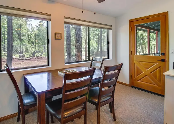 Less Than 1 Mi To Rainbow Family With Fire Pit Holiday home *