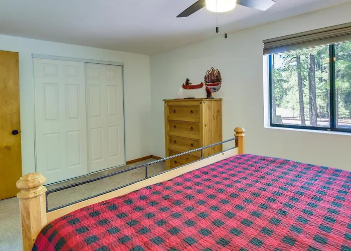 Less Than 1 Mi To Rainbow Family With Fire Pit Holiday home *